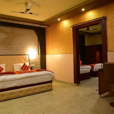The Park Presidency Hotel Bareilly Eksteriør billede
