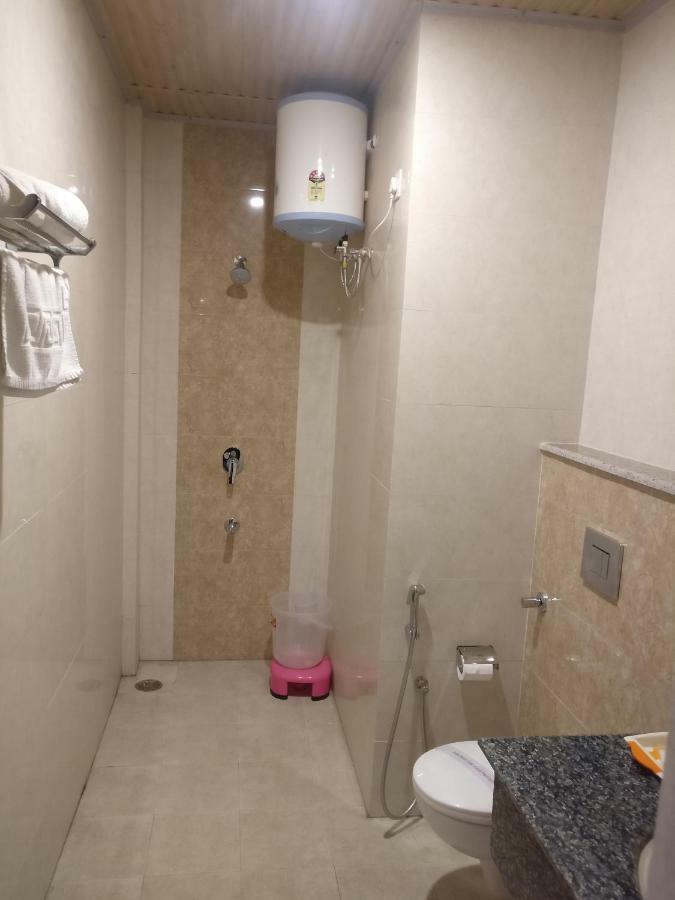 The Park Presidency Hotel Bareilly Eksteriør billede